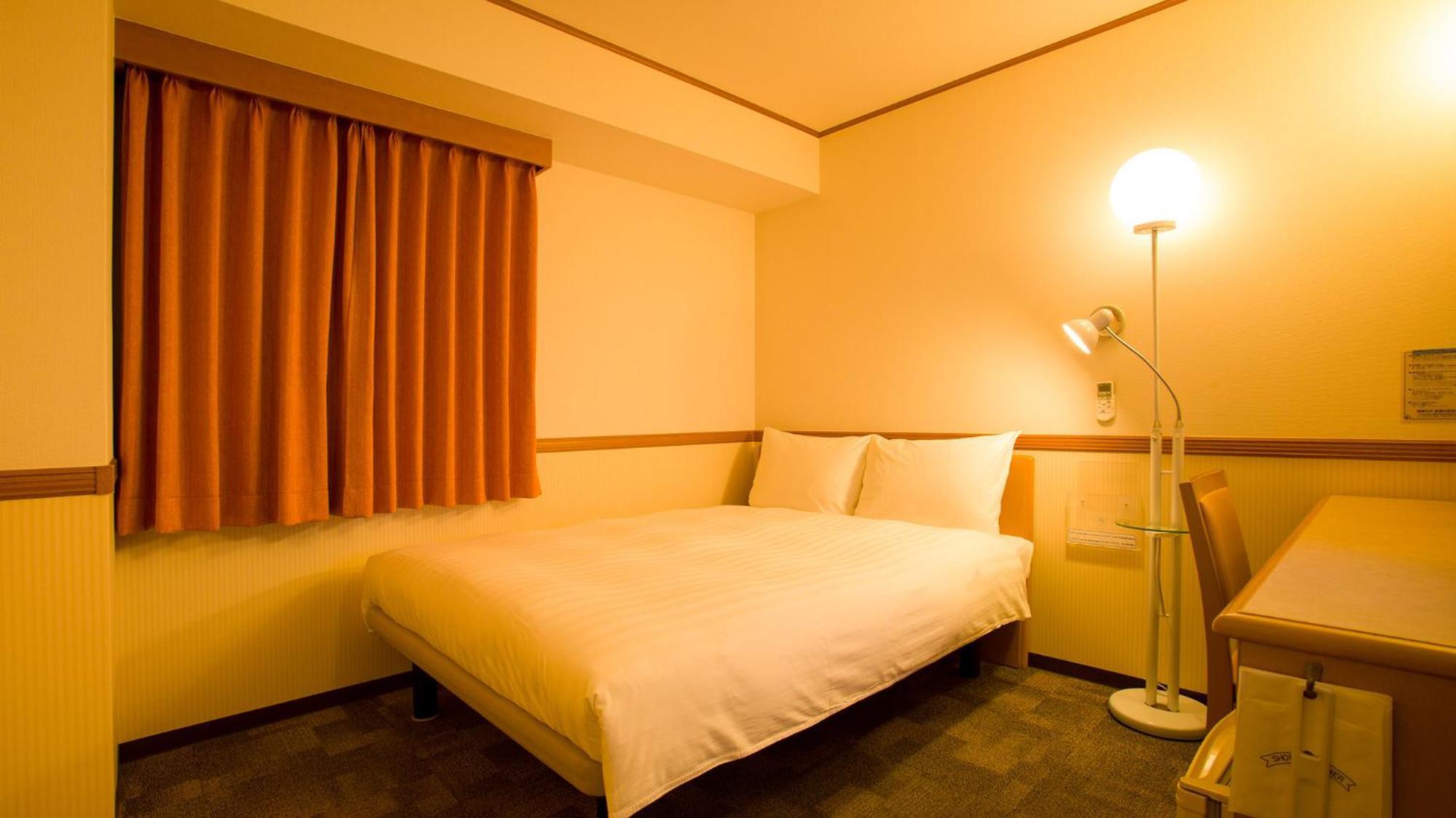 Toyoko Inn Okinawa Naha Kokusai-Dori Miebashi-Eki Habitación foto